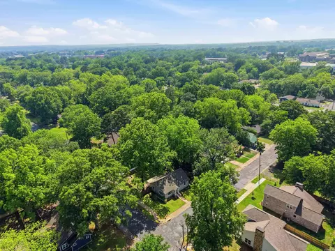 View/Area - 1117 Weems St, Conway, AR 72034 photo 2 of 2