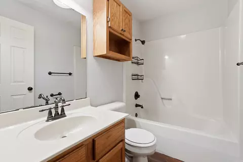 Bath - 1770 Monaco Dr, Conway, AR 72034 photo 2 of 2