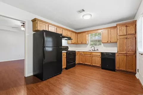 Kitchen - 1770 Monaco Dr, Conway, AR 72034 photo 1 of 3