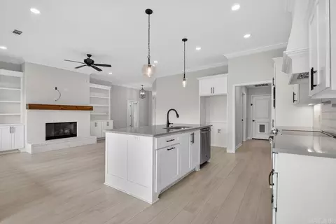 Living - 1428 Woolridge Dr, Benton, AR 72019 photo 5 of 5