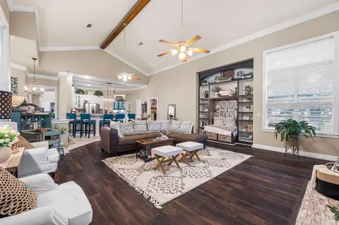 Living - 226 Edgewood Dr, Cabot, AR 72023 photo 1 of 3