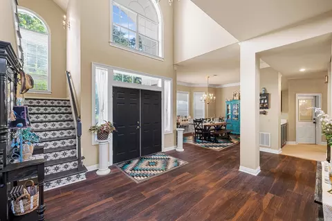 Entry Way - 226 Edgewood Dr, Cabot, AR 72023 photo 2 of 3