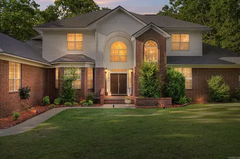 Exterior - 226 Edgewood Dr, Cabot, AR 72023 photo 6 of 12