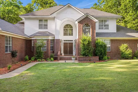 Exterior - 226 Edgewood Dr, Cabot, AR 72023 photo 3 of 11