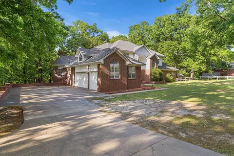 Exterior - 226 Edgewood Dr, Cabot, AR 72023 photo 7 of 12