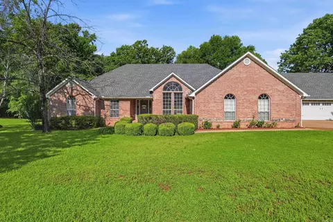 8 Scenic Pt, Greenbrier, AR 72058