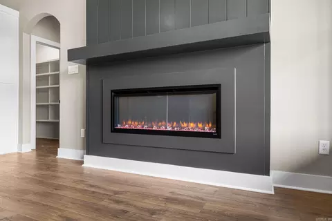 Living - 744 Grand Valley Loop, Austin, AR 72007 photo 2 of 3