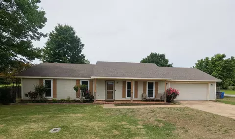 327 Sagewood Dr, Jonesboro, AR 72401