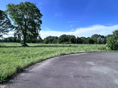 212 S Apple Tree Cv, Beebe, AR 72012