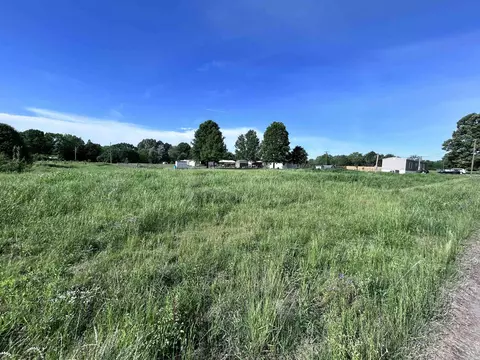 208 S Apple Tree Cv, Beebe, AR 72012 photo 2