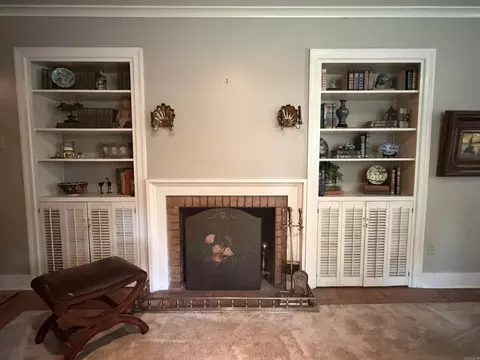 Living - 901 W 36th, Pine Bluff, AR 71603 photo 5 of 5