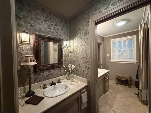 Bath - 901 W 36th, Pine Bluff, AR 71603 photo 1 of 4