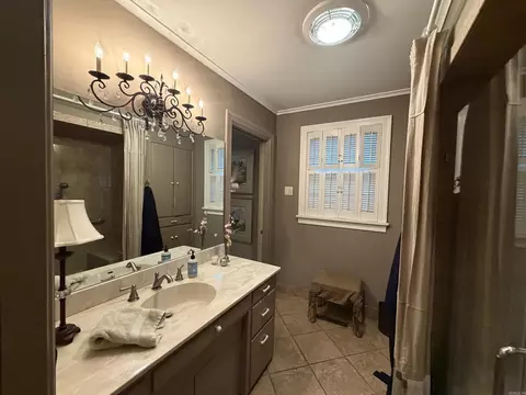 Bath - 901 W 36th, Pine Bluff, AR 71603 photo 2 of 4