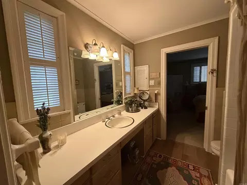 Bath - 901 W 36th, Pine Bluff, AR 71603 photo 3 of 4
