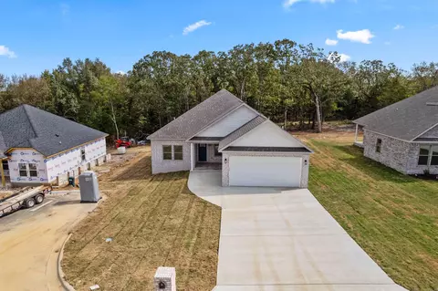514 Madeleine Cir, Austin, AR 72007