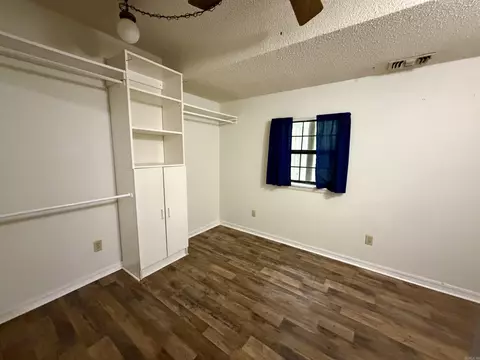 Bedroom - 2215 Gwin Ln, Benton, AR 72019 photo 3 of 7