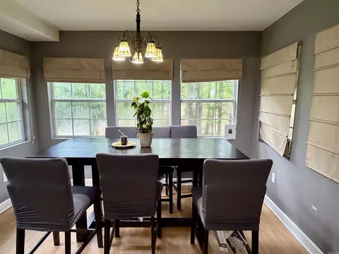 Dining - 2215 Gwin Ln, Benton, AR 72019 photo 2 of 3