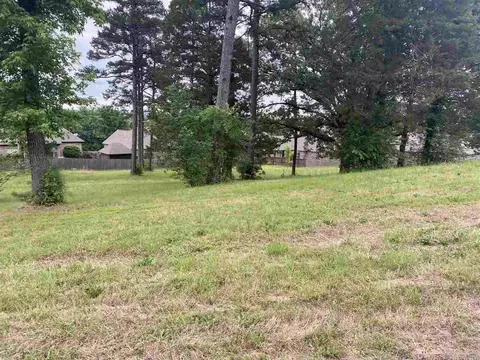 000 Valley Ct, Searcy, AR 72143