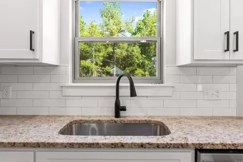 Kitchen - 70 Turkey Roost Dr, Quitman, AR 72131 photo 3 of 3