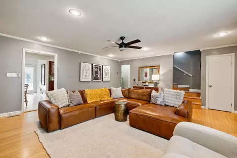 Living - 39 Bradley St, Bryant, AR 72022 photo 2 of 4