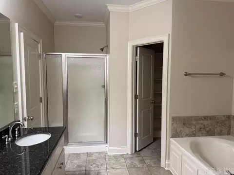 Bath - 2405 Eighteen Loop, Conway, AR 72034 photo 5 of 6