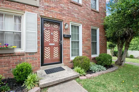 601 Brookside Dr #8, Little Rock, AR 72205