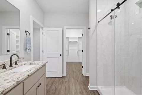 Entry Way - 2444 Pleasant Willow Dr, Benton, AR 72015 photo 3 of 5