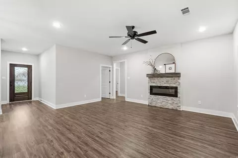 Living - 2444 Pleasant Willow Dr, Benton, AR 72015 photo 1 of 5