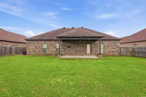 Exterior - 1220 Andrews Dr, Conway, AR 72032 photo 5 of 8