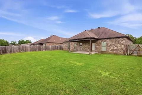 Exterior - 1220 Andrews Dr, Conway, AR 72032 photo 7 of 8