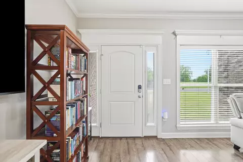 Entry Way - 1220 Andrews Dr, Conway, AR 72032 photo 1 of 6