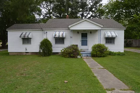208 N Cole St, Harrisburg, AR 72432