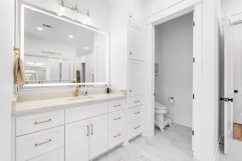 Bath - 2995 Cresthaven St, Conway, AR 72034 photo 5 of 6