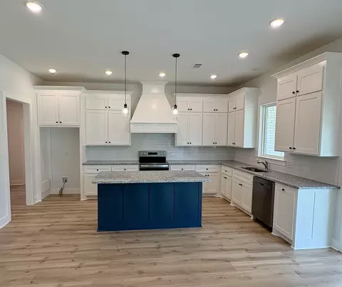 Kitchen - 1 Dragonfly Cv, Greenbrier, AR 72058 photo 1 of 3