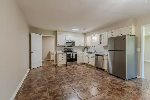 Kitchen - 120 Cypress Dr, Trumann, AR 72472 photo 4 of 4