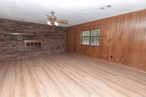 Living - 5205 Rogers Rd, Pine Bluff, AR 71603 photo 1 of 4