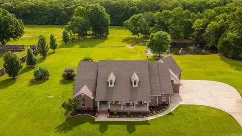 Exterior - 13 Agarita Cv, Conway, AR 72032 photo 3 of 7