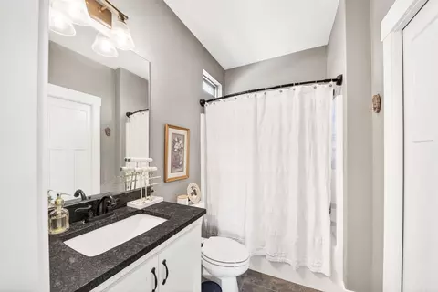 Bath - 1565 Marquee Cir, Cabot, AR 72023 photo 6 of 6