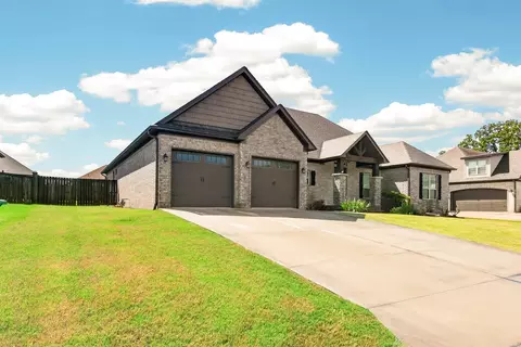 Exterior - 1565 Marquee Cir, Cabot, AR 72023 photo 2 of 6