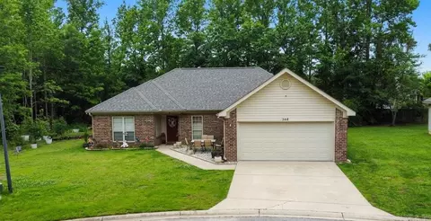 368 Meadow Creek Dr, Benton, AR 72015