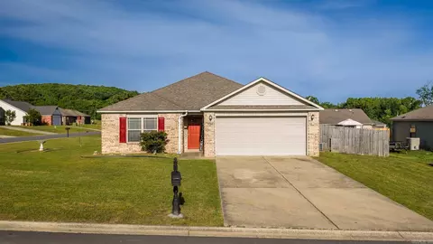 3605 Firefly Cir, Conway, AR 72032