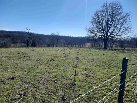 000 Robinson St, Mammoth Spring, AR 72554