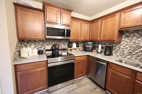 Kitchen - 15 Daytona Dr, Cabot, AR 72023 photo 2 of 5
