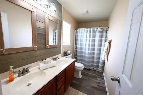 Bath - 15 Daytona Dr, Cabot, AR 72023 photo 5 of 5