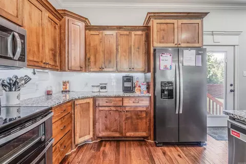 Kitchen - 8 Winterberry Dr, Greenbrier, AR 72058 photo 1 of 7