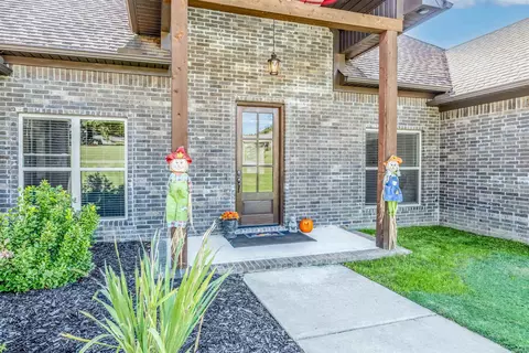 Exterior - 8 Winterberry Dr, Greenbrier, AR 72058 photo 2 of 4