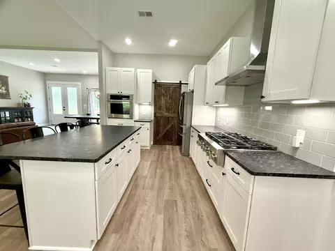 Kitchen - 44 Skinner Rd, Austin, AR 72007 photo 2 of 5