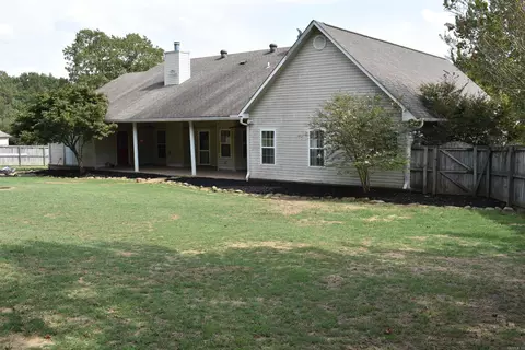 Exterior - 101 Artesia Ln, Beebe, AR 72012 photo 4 of 6