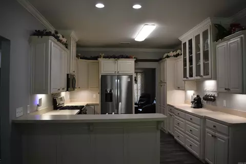 Kitchen - 101 Artesia Ln, Beebe, AR 72012 photo 3 of 3