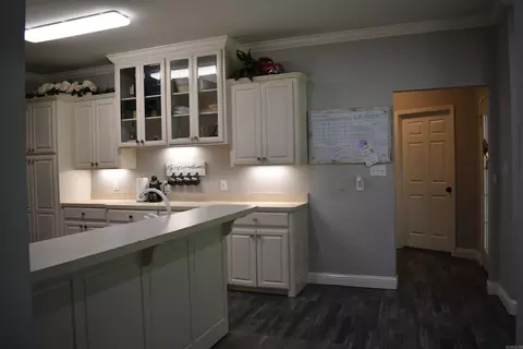Entry Way - 101 Artesia Ln, Beebe, AR 72012 photo 3 of 5